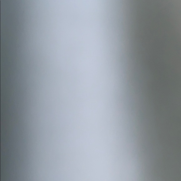 Meet your Posher, Charlyze - Picture 1 of 1